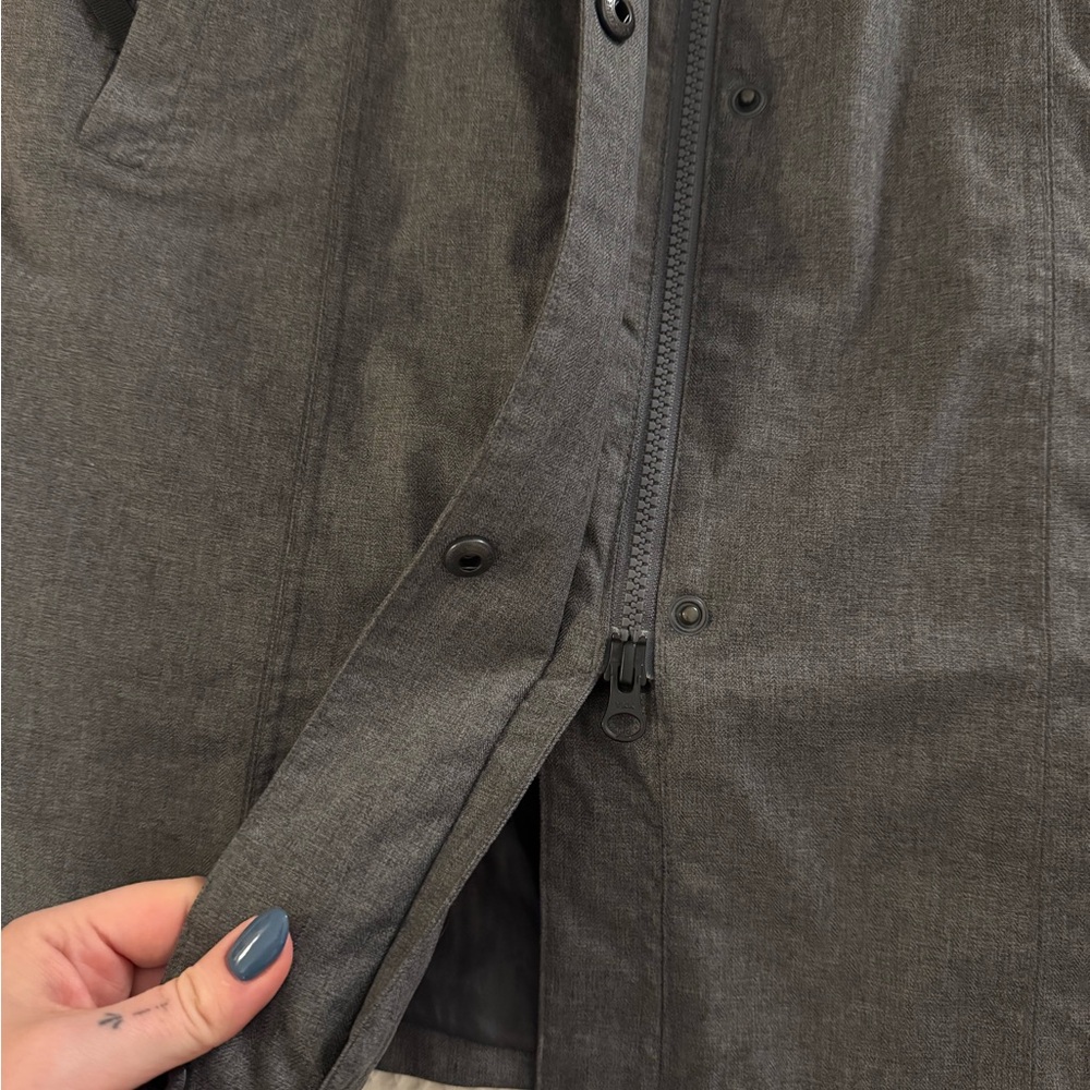 Eddie Bauer Women's Girl on the Go Insulated Waterproof Trench Coat - Gray MP - Picture 11 of 15